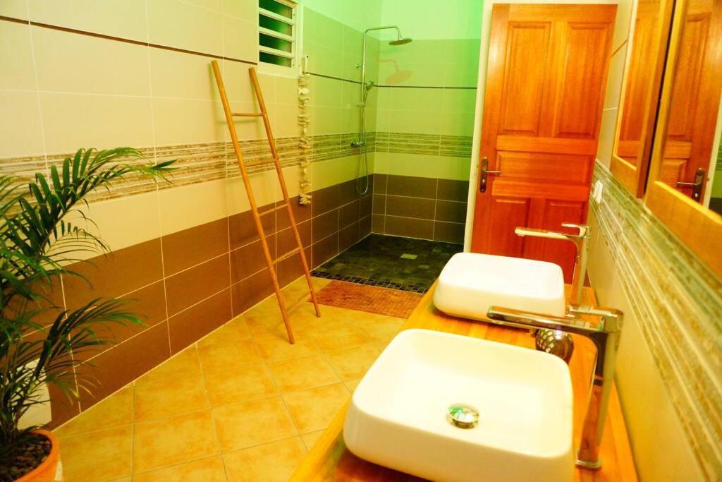 Ti Coin Relax Bungalow Vue Mer Piscine Privee Saint-Francois  Εξωτερικό φωτογραφία