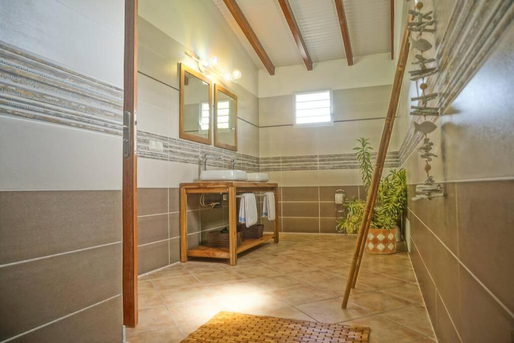 Ti Coin Relax Bungalow Vue Mer Piscine Privee Saint-Francois  Εξωτερικό φωτογραφία